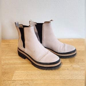 Toms Beige Dakota Boot Size 7.5